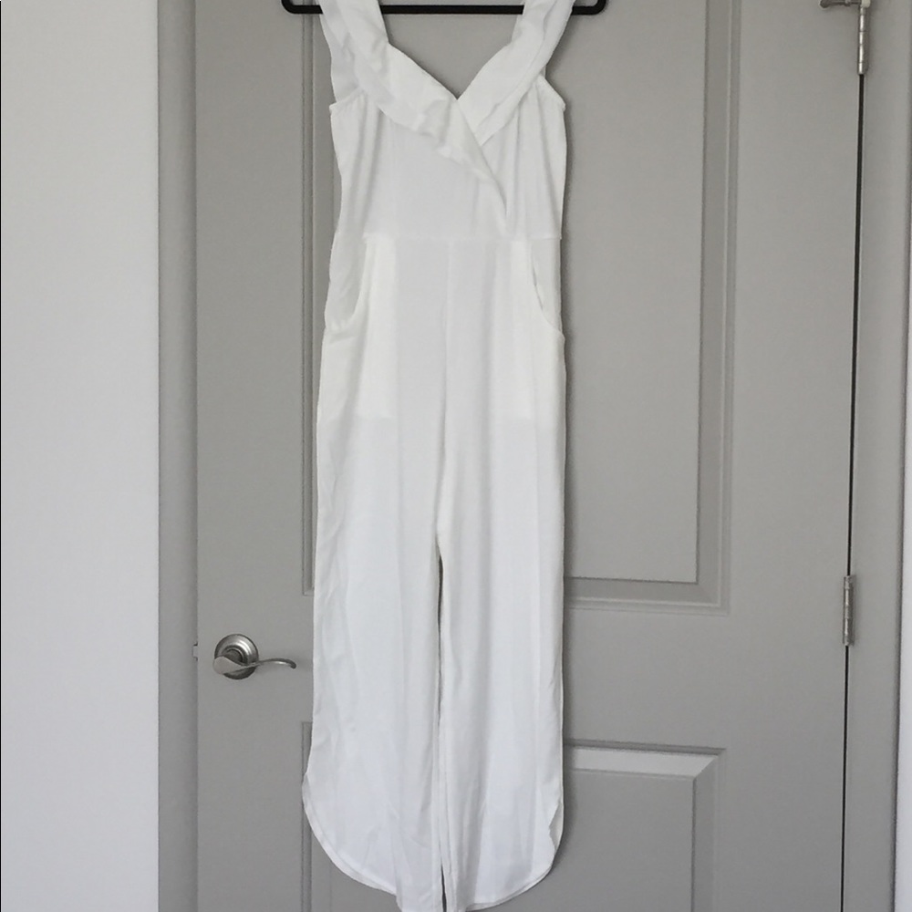 Gorgeous white jumpsuit